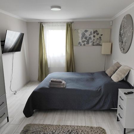 Garden Home Torokbalint Luaran gambar