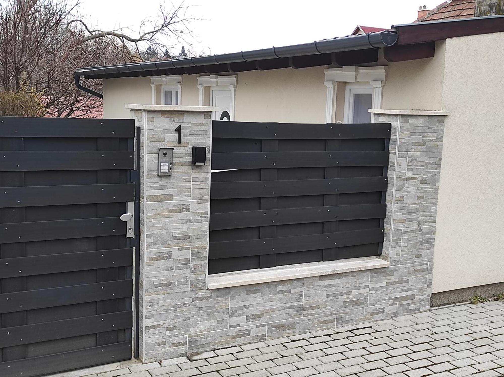 Garden Home Torokbalint Luaran gambar